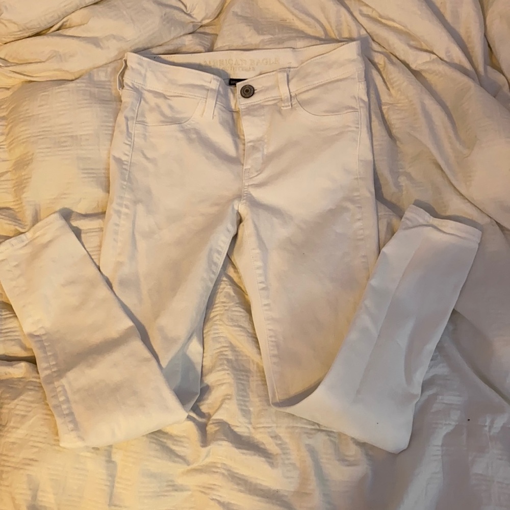 White AEO Skinny Jeans